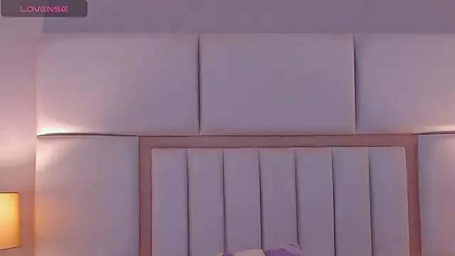 LaylaDoll_ from StripChat