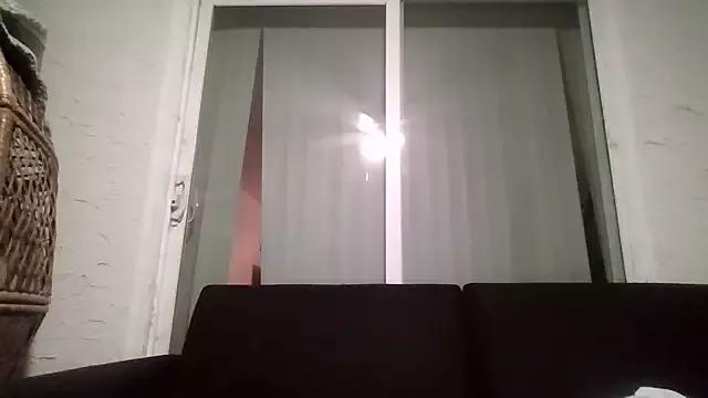 LaylaRainVIP from StripChat is Freechat