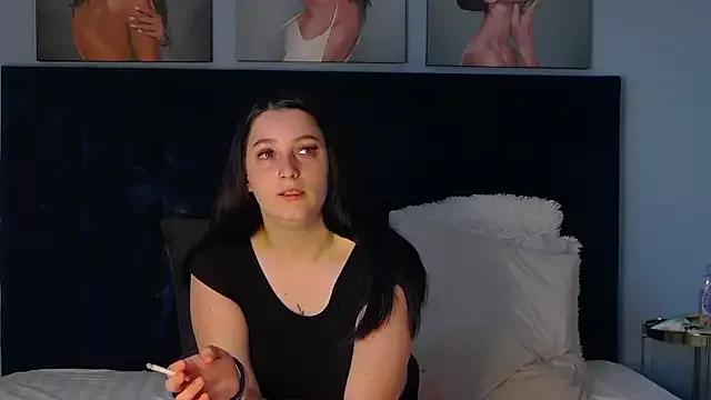 Leah_Brooks from StripChat is Freechat
