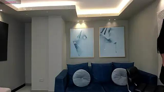 LeahNovac from StripChat is Freechat