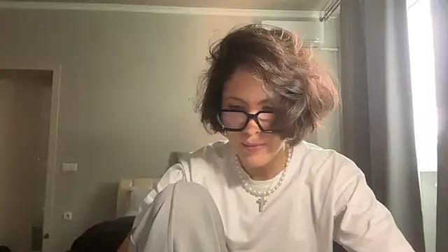 LeandraCasali webcams show profile image 