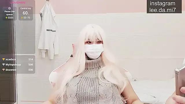 leedami from StripChat