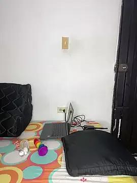 Leila__Saade from StripChat is Freechat