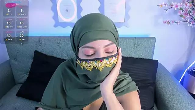 leila_whisper from StripChat