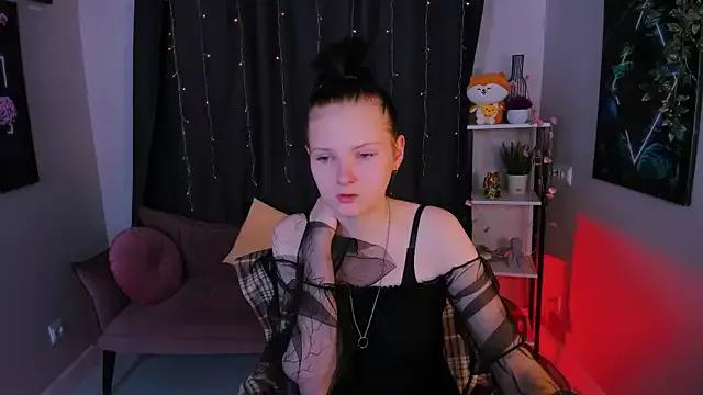 Leila_xxBaby from StripChat is Freechat