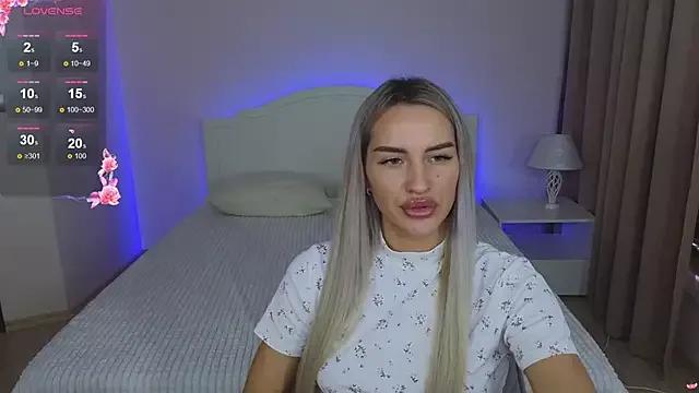 Leilalav from StripChat