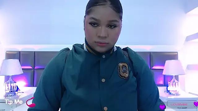 LennaEvans from StripChat is Freechat