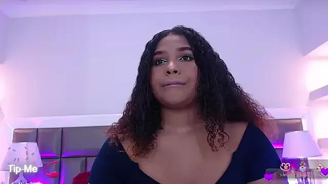 LennaEvans from StripChat is Freechat