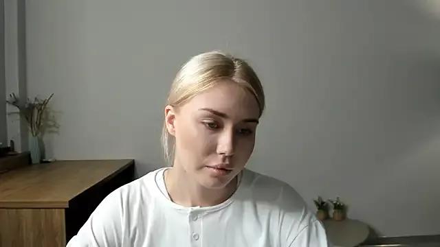 LennieDammrich from StripChat is Freechat