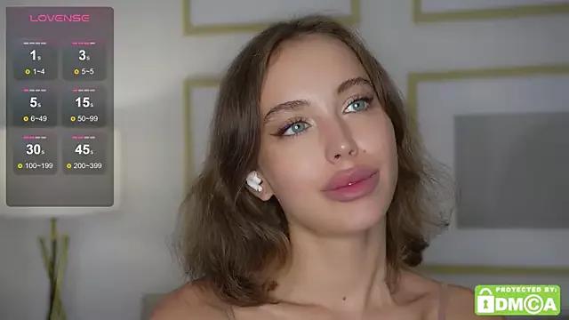 LeonaDecabrio from StripChat is Freechat