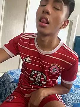 Leonarrrd_01 from StripChat is Freechat
