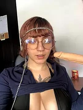 LessBoobs_gh from StripChat