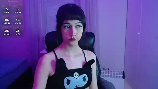 lewd_pillows from StripChat is Freechat