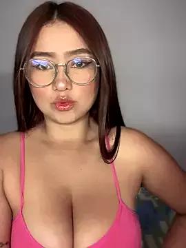 Lexxa_peach from StripChat