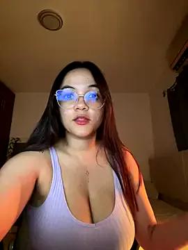 Lia-russo- webcams show profile image 