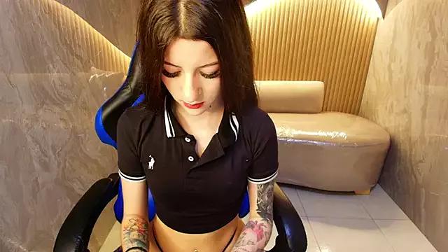 lia_kiss_r from StripChat is Freechat