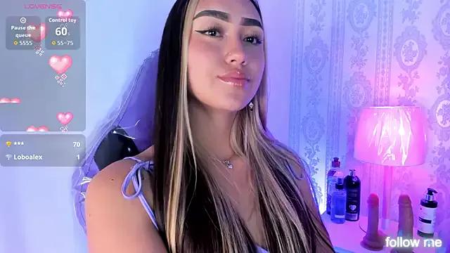 liaa_18 from StripChat