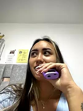 liaa_18 from StripChat