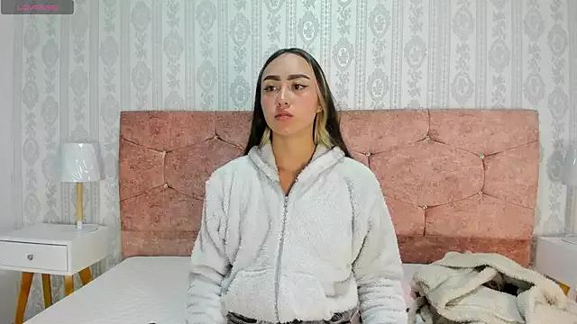 liaa_18 from StripChat