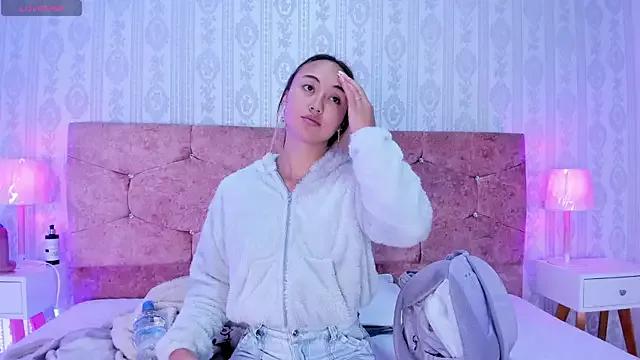 liaa_18 from StripChat