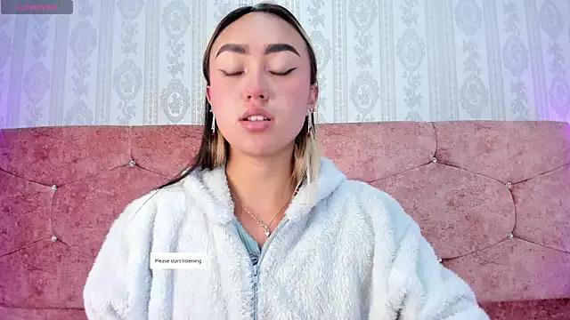 liaa_18 from StripChat