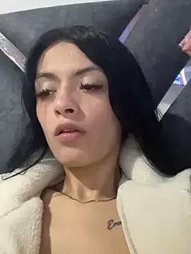 LiaCollings from StripChat is Freechat