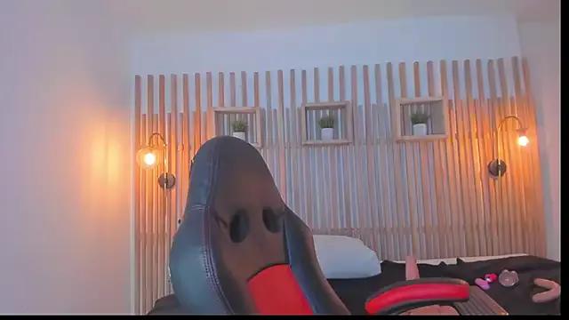 Liah_cleir webcams show profile image 