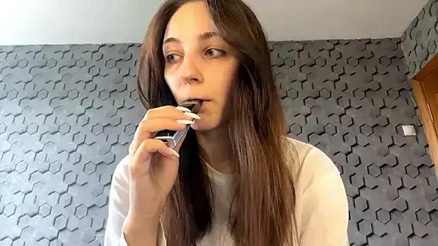 LianaDiyaz from StripChat is Freechat
