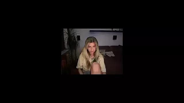 Lick_N_Tease from StripChat is Freechat