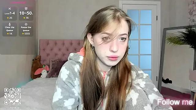 LightStar_18 from StripChat is Freechat