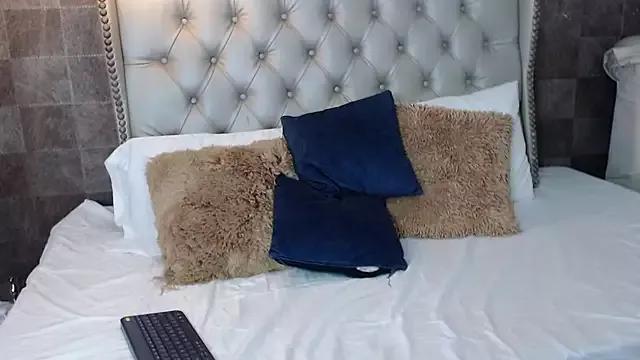 Liiamthompson from StripChat is Freechat