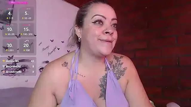 LIila28six from StripChat