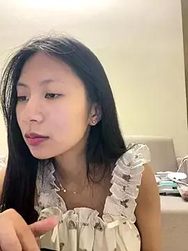 Lil-Gi from StripChat