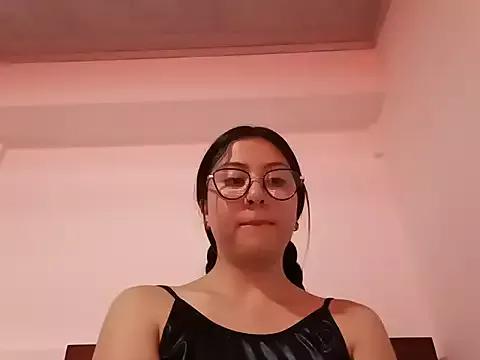 lil_mila from StripChat