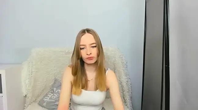 LilaGold from StripChat