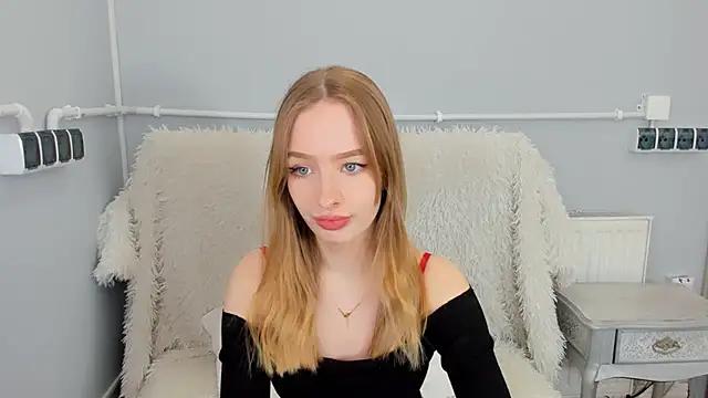 LilaGold from StripChat