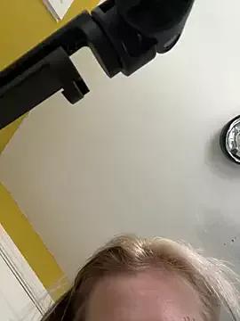 lilastorm7 from StripChat is Freechat