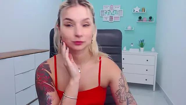 LilFleurish from StripChat