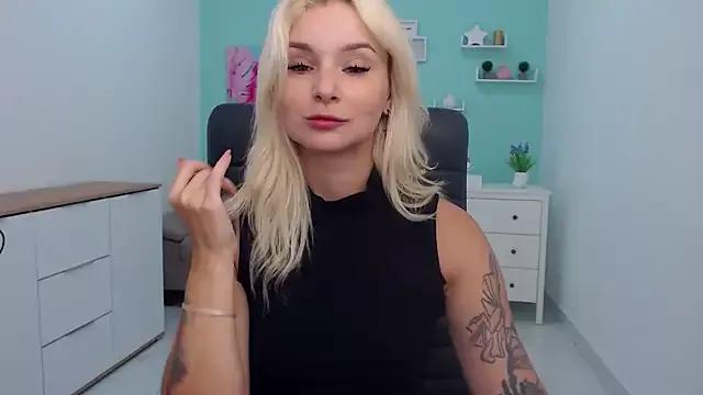 LilFleurish from StripChat