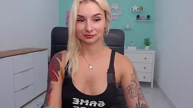 LilFleurish from StripChat