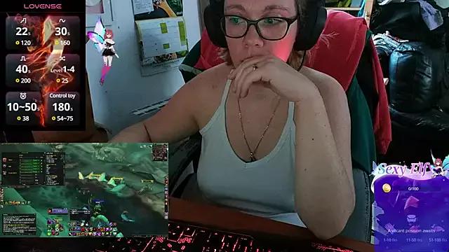 lili-hot-77 from StripChat
