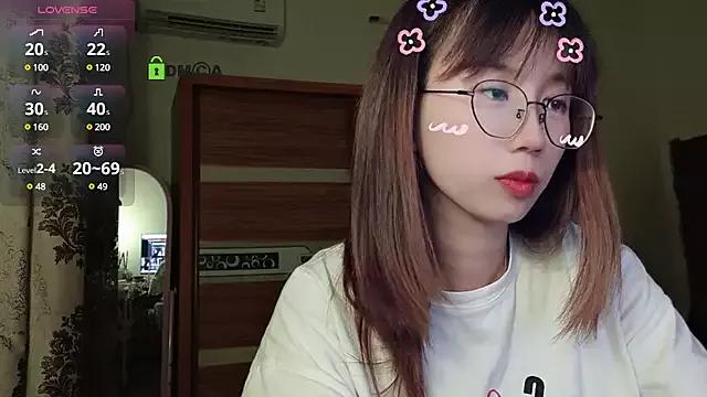 Lili_666 from StripChat
