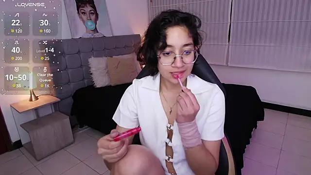 Lili_Gomez_ from StripChat