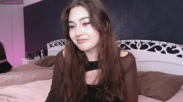 Lili_Luuu from StripChat