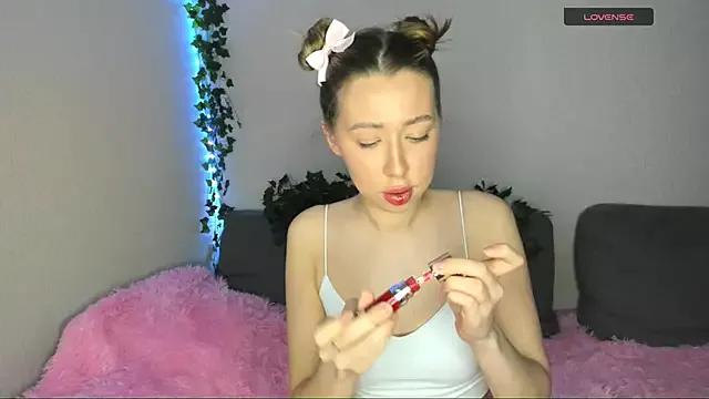 Lilian_MillerMay from StripChat