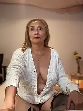 lilian_prada from StripChat