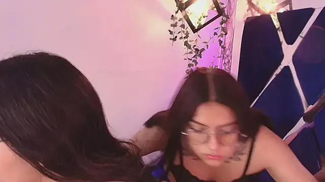 Lilith_and_Khloe from StripChat is Freechat