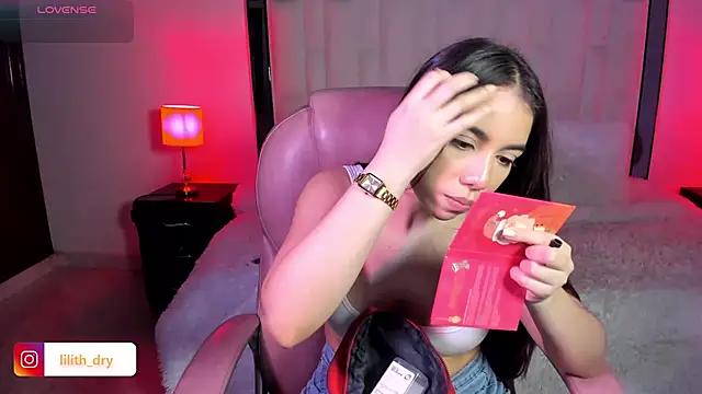 lilith_dy from StripChat