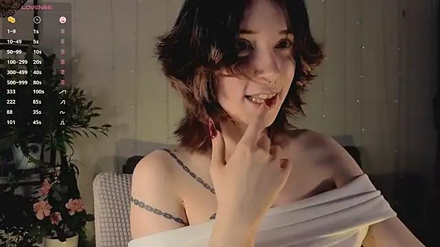 lilithlunna from StripChat
