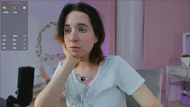 lilithlunna from StripChat